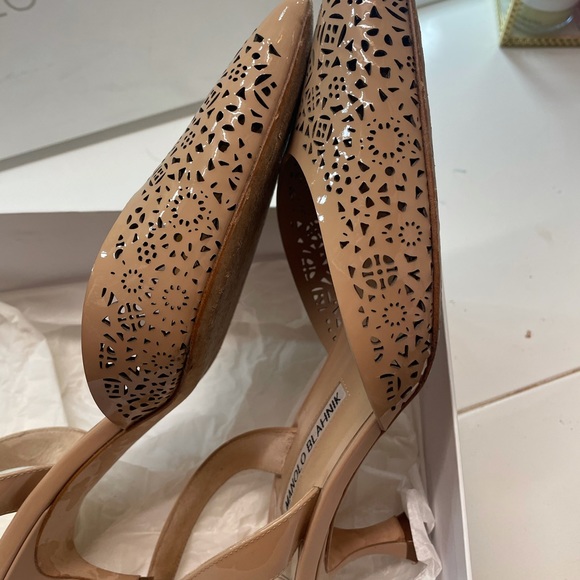 Manolo Blahnik Carolyne Kitten Heel - Picture 3 of 6